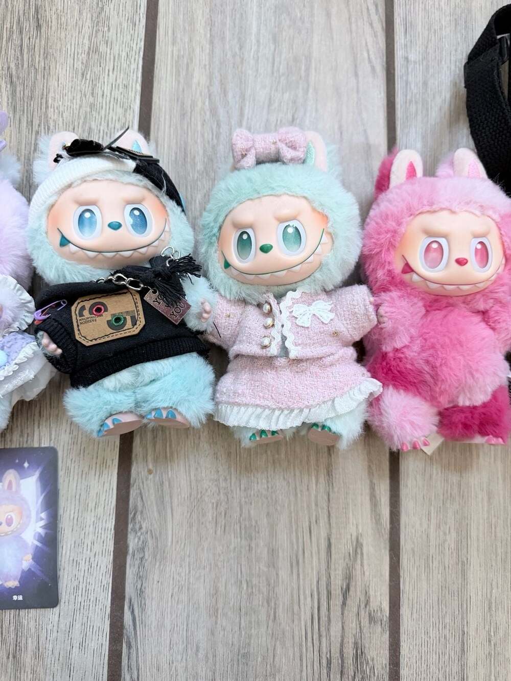 Pop Mart Labubu The Monsters Dolls with Outfits and Clear Display Bag - Picture 3 of 4